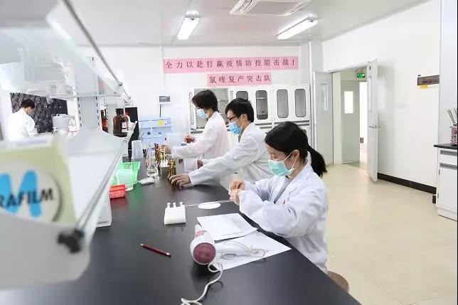 【初心如磐，使命在肩】我为药品研发昼夜攻关，你为抗疫增援远走湖北