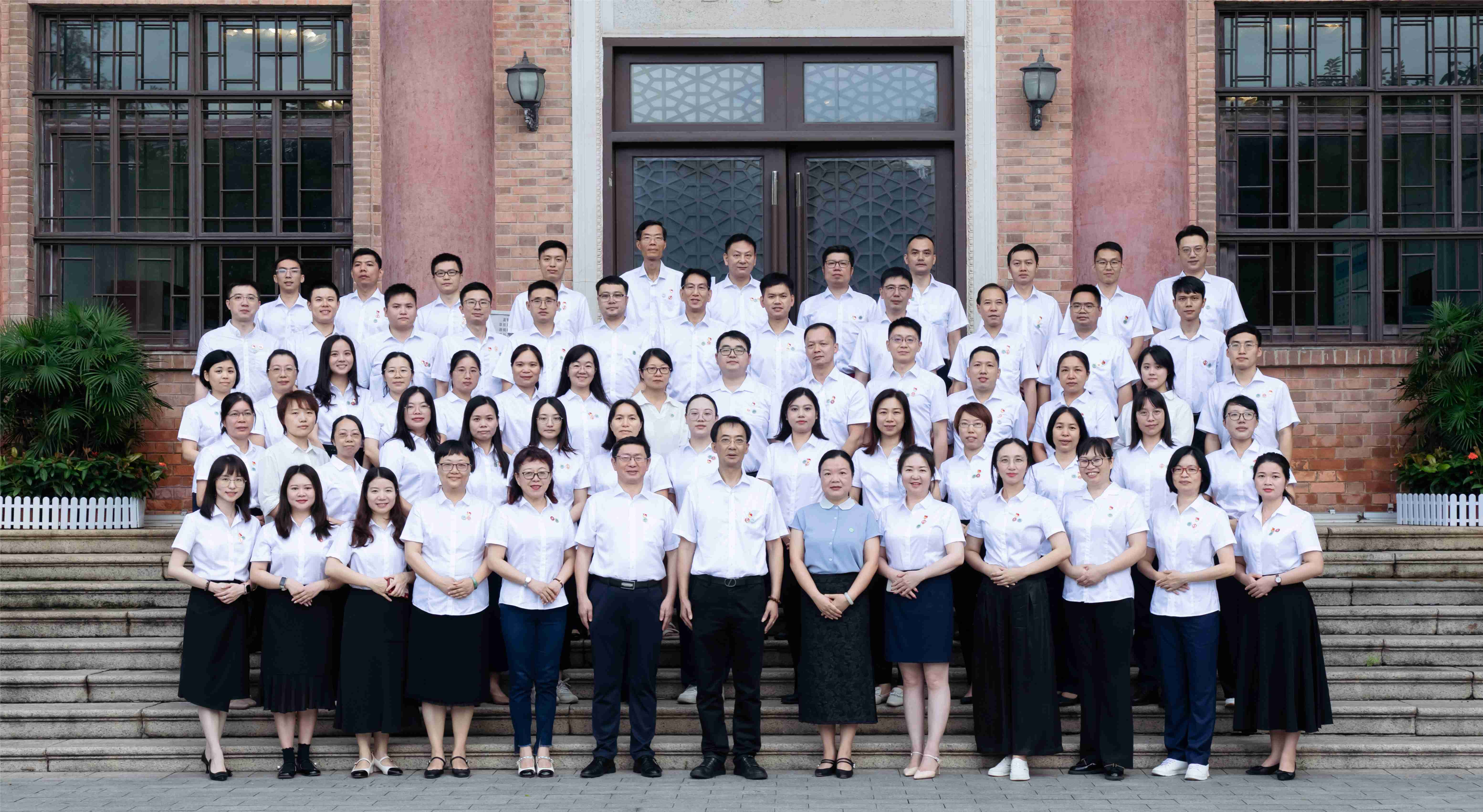 造就人才强素质 提升双效促发展——白云山1277星际电子游戏公司发展2023年中高层治理人员综合能力提升培训班