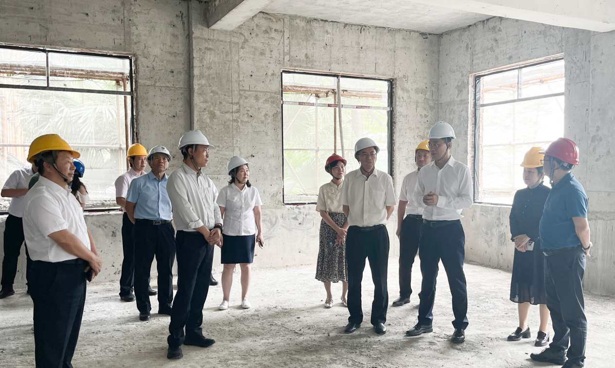 广药集团辅导一行到白云山1277星际电子游戏造药发展出产经营调研